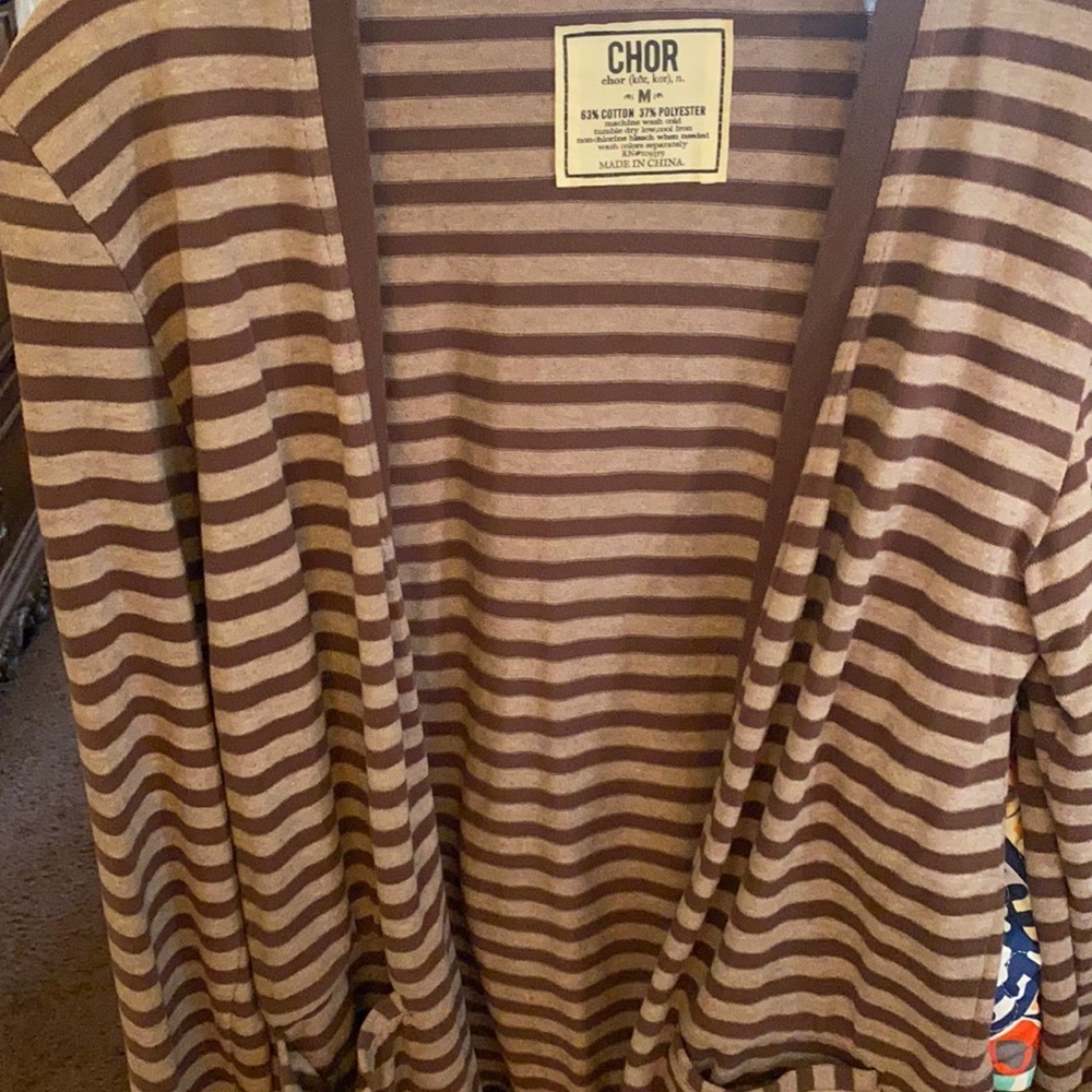 Chor men’s sweater worn maybe 2 times